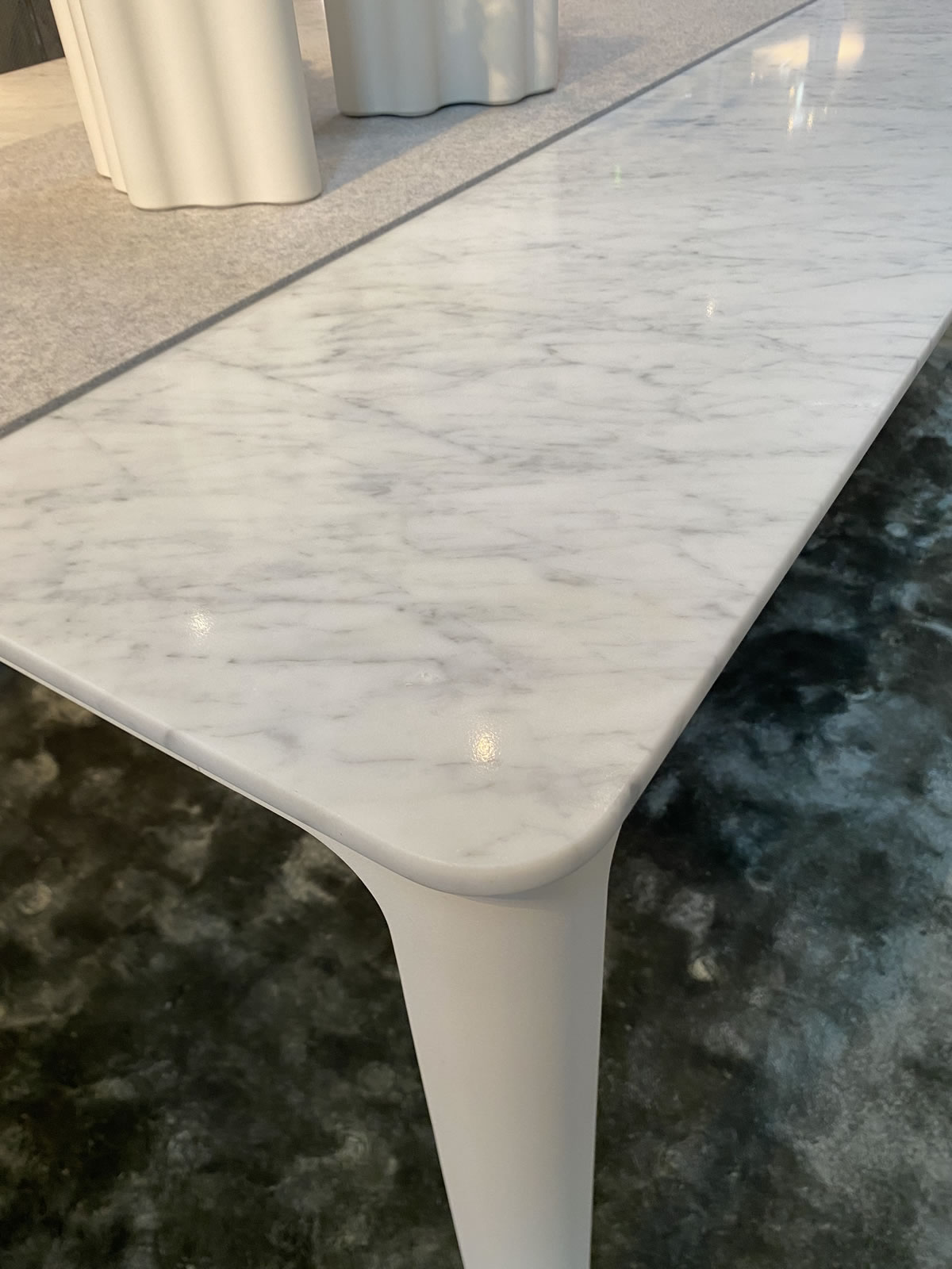 Esstisch Plate Dining 17614 Ausstellungsstück