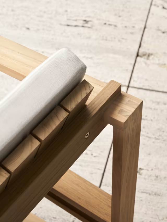 BK11 Outdoor Lounge Chair