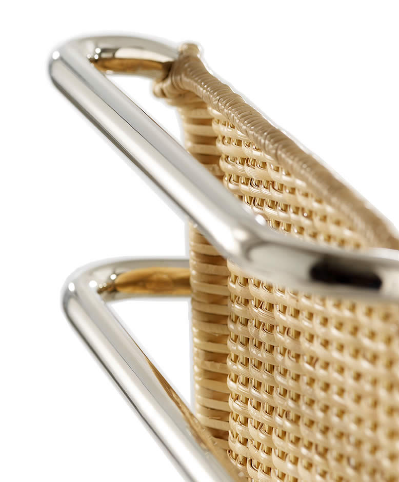 D42 Weissenhof-Armlehnstuhl