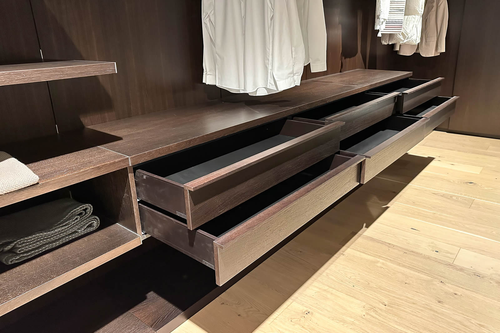 Ankleide über Eck 11474 Ausstellungsstück