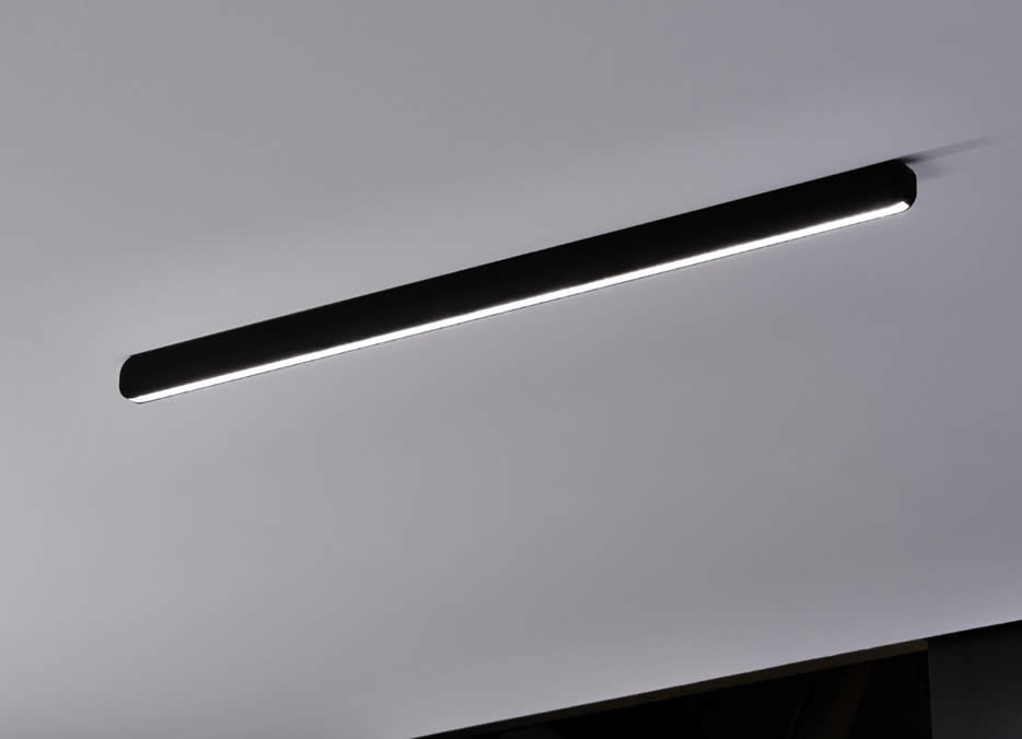 Mito linear alto LED Deckenleuchte