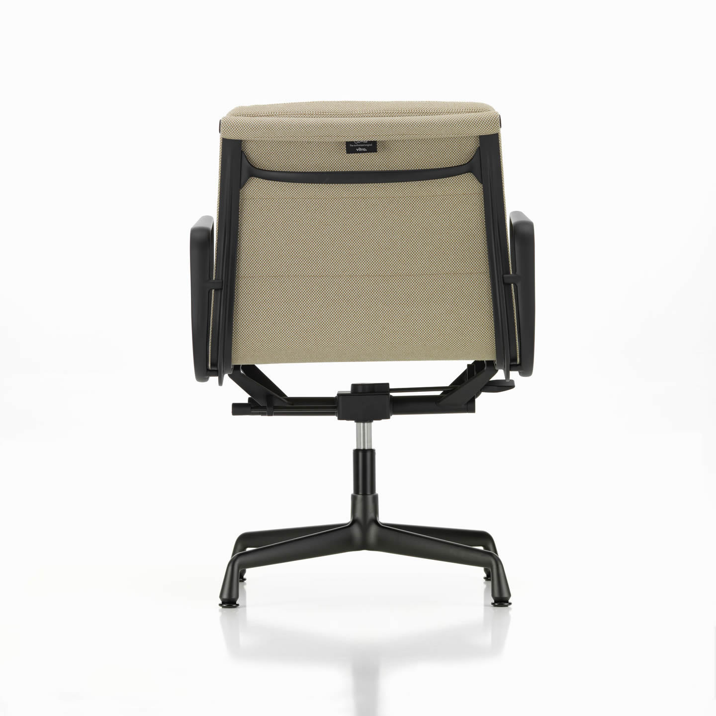 Soft Pad Chair EA 231