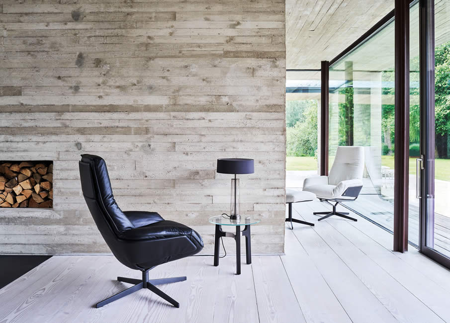 Daron Sessel mit Hocker Nubukleder Java vulcano