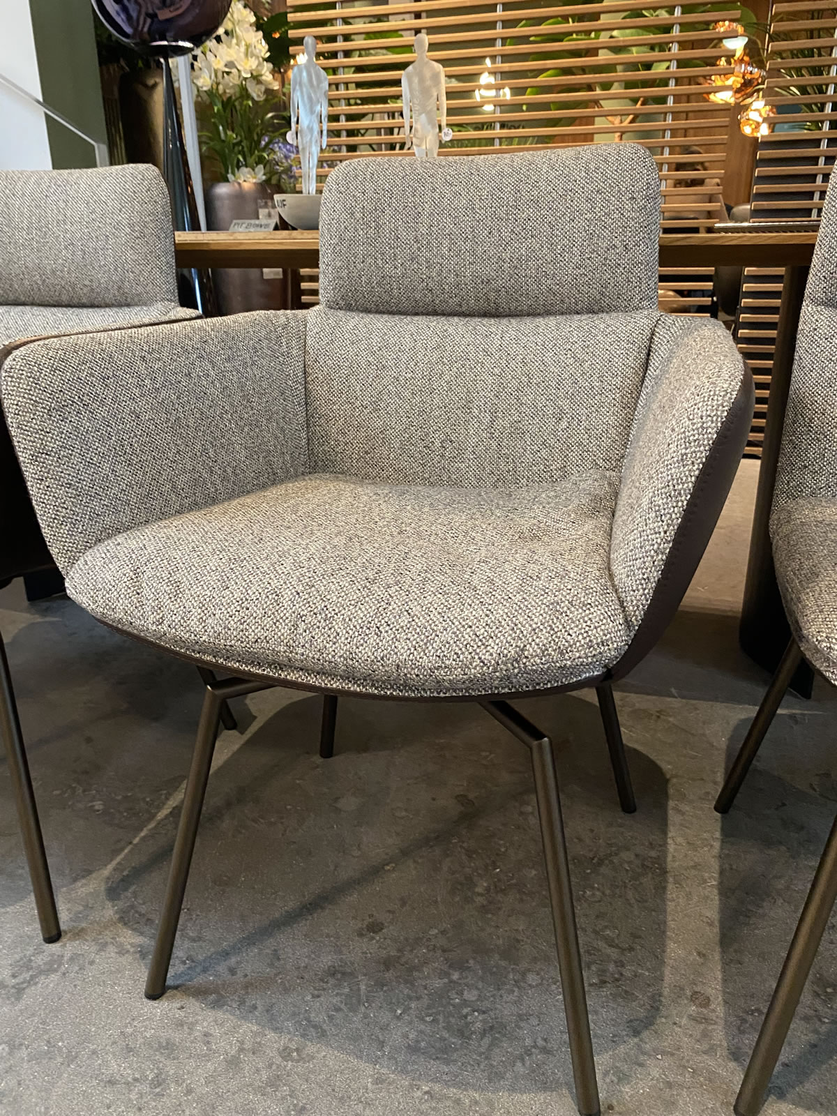 Stuhlgruppe Faye 40 Jahre Edition Ausstellungsstück