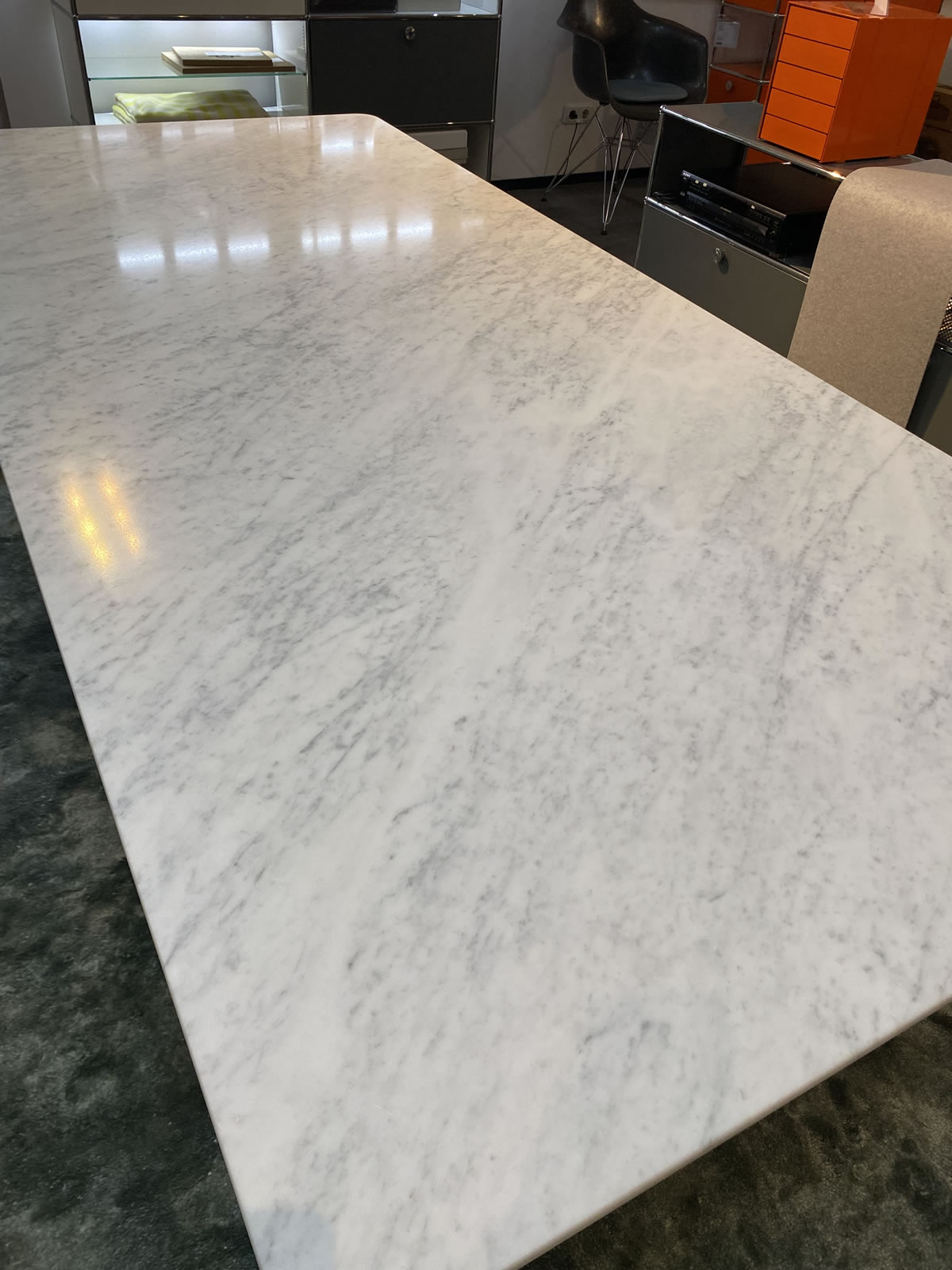 Esstisch Plate Dining 17614 Ausstellungsstück