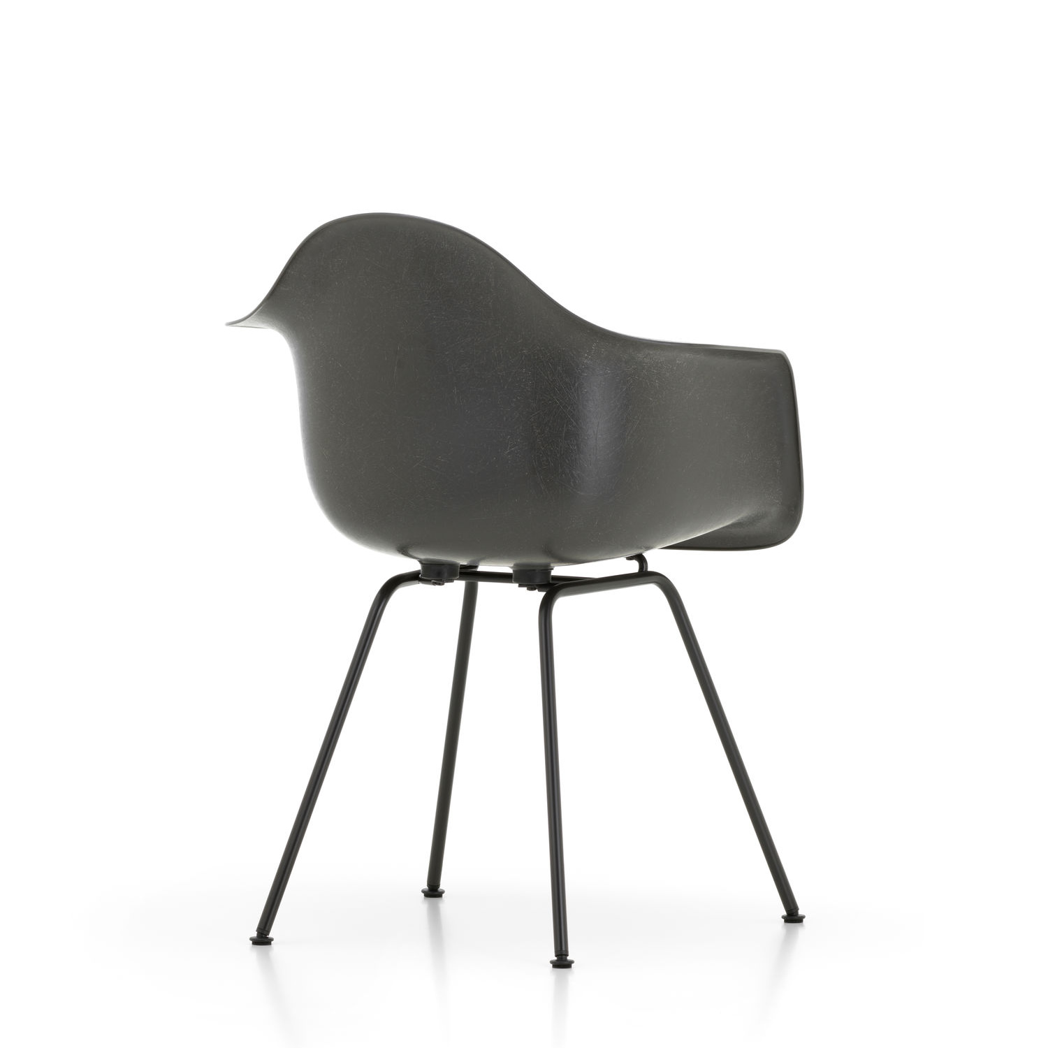 Eames Fiberglass Armchair DAX