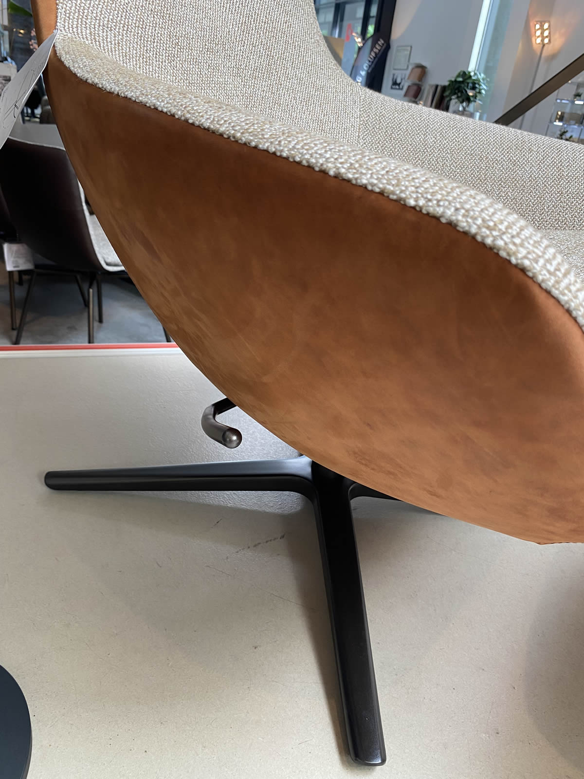 Sessel und Hocker Caruzzo 18656 18657 Ausstellungsstück