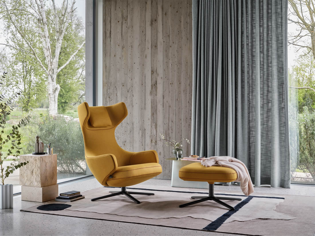 Grand Repos Sessel mit Ottoman in Stoff Cosy 2 Canola