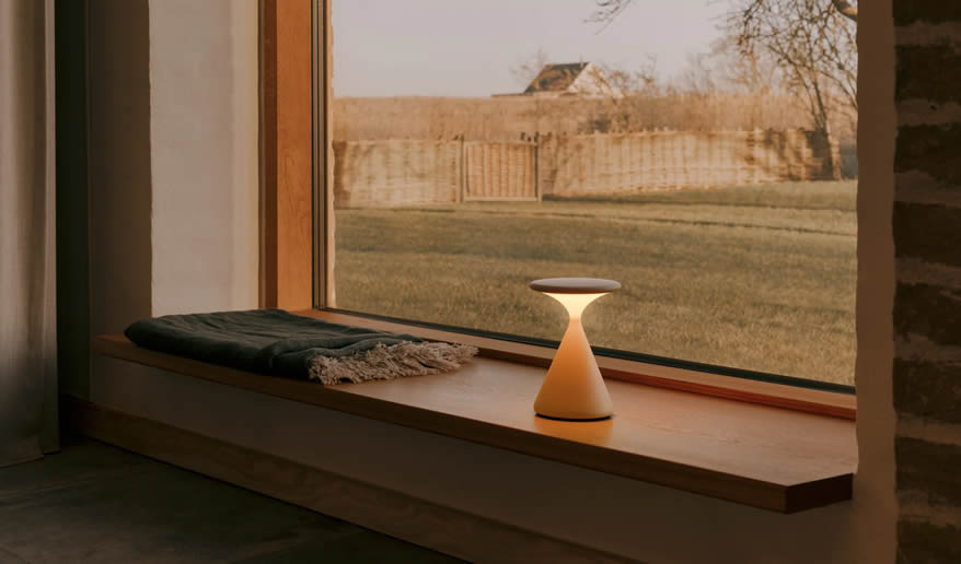 Salt LED Tischleuchte