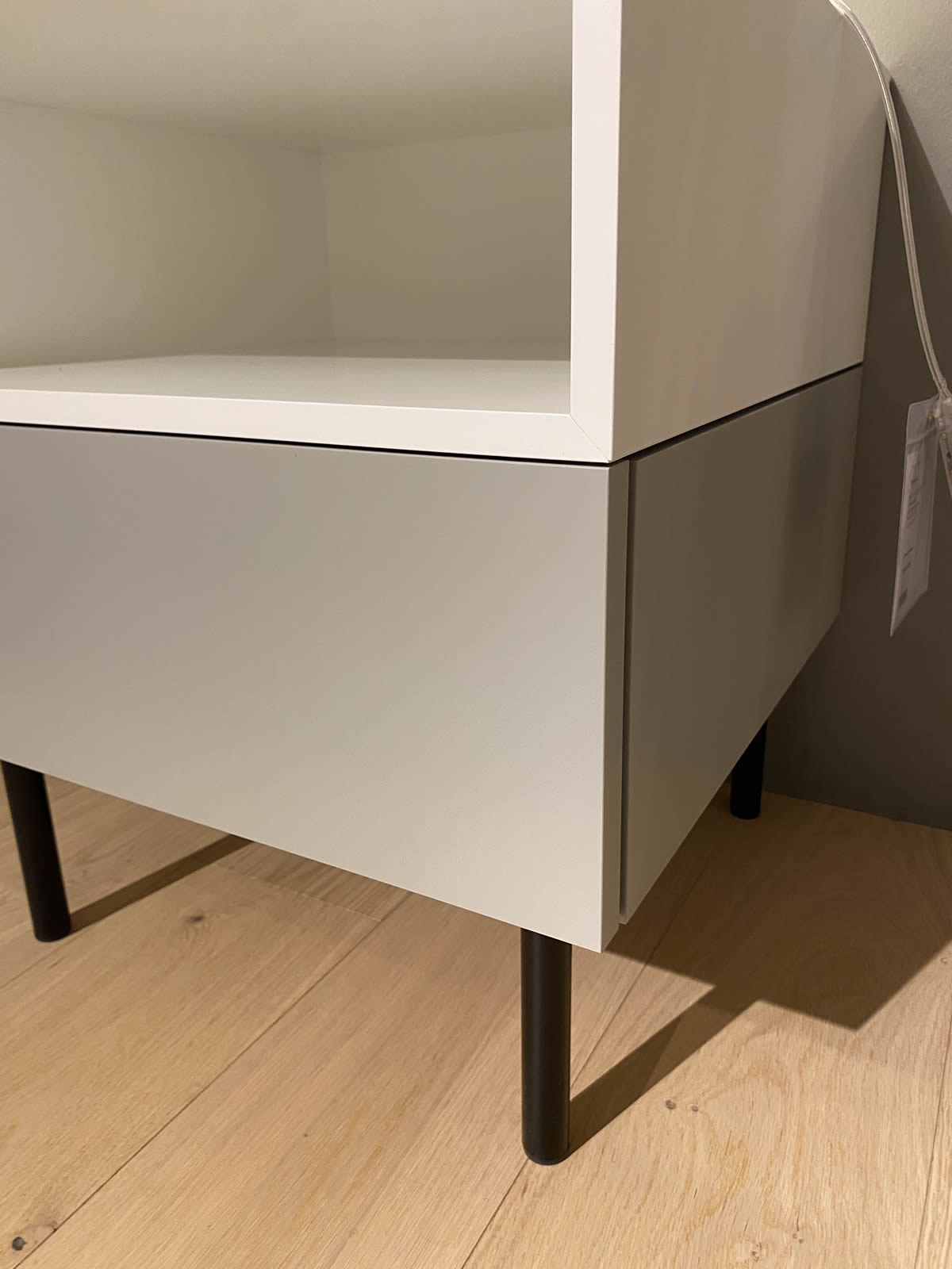 Nachtkonsole Tavi 17733 Ausstellungsstück