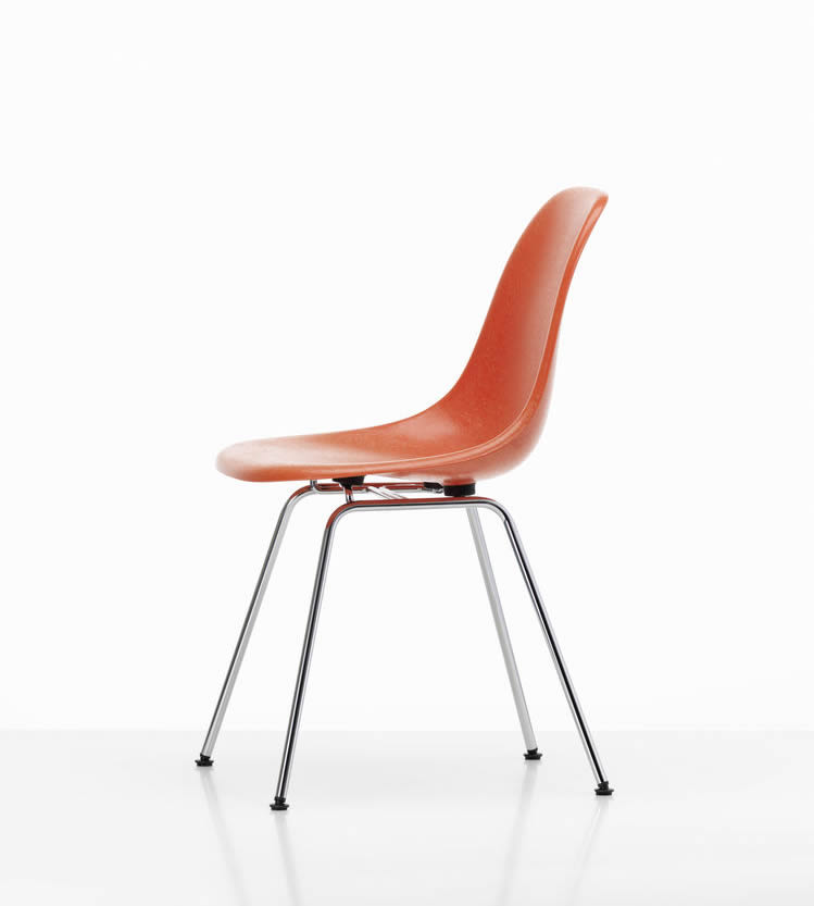 Eames Fiberglass Chair DSX