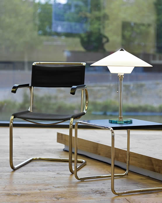 Wagenfeld-Leuchte WG 28