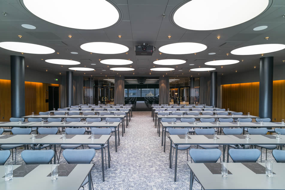 Armlehnstuhl Serie 7