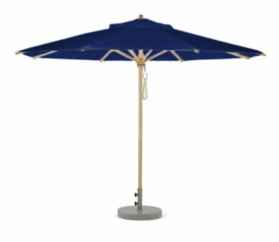 Klassiker Sonnenschirm mit Flaschenzug und Bodenplatte