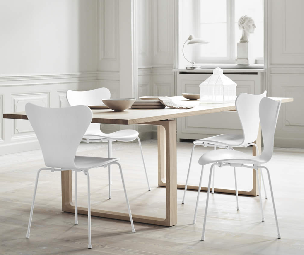 Serie 7 Stuhl Lack weiß