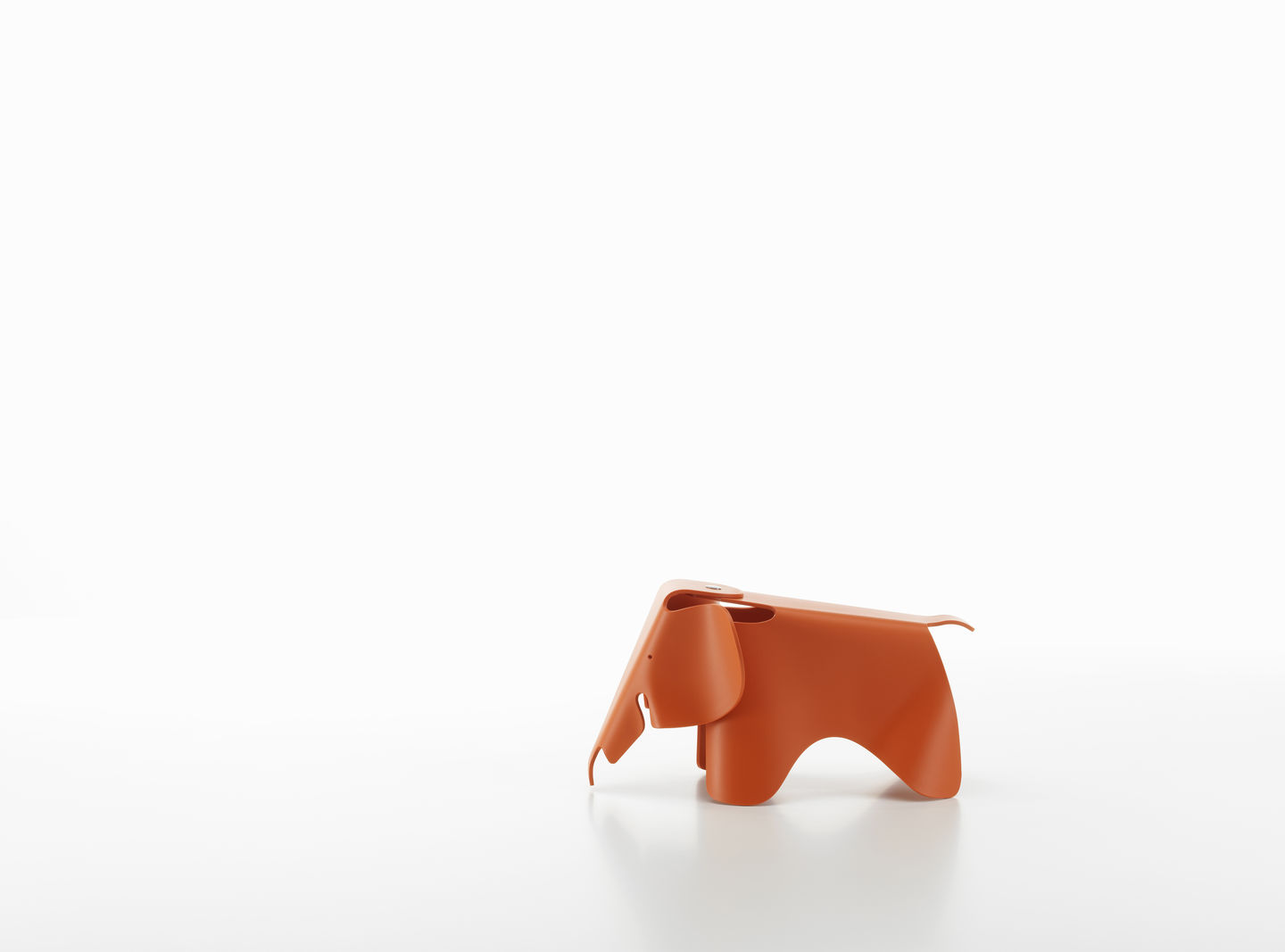 Eames Elephant RE