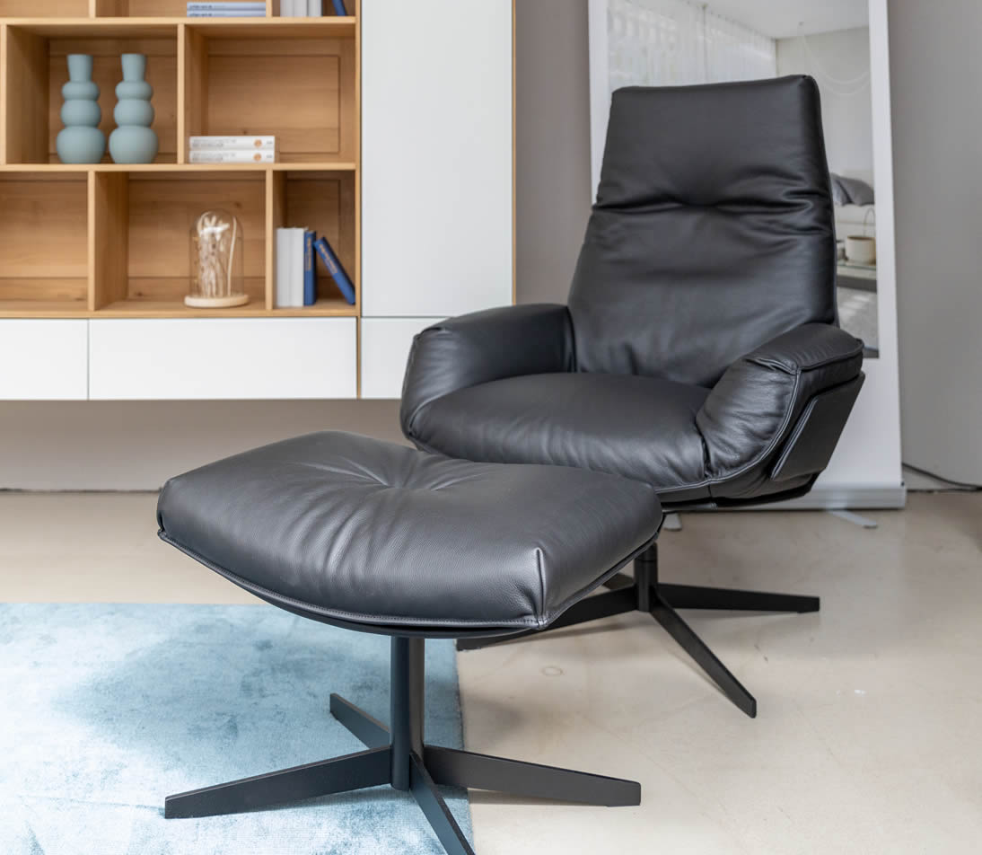 Daron Sessel mit Hocker Nubukleder Java vulcano