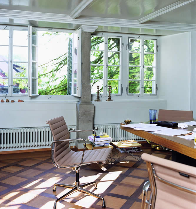 Aluminium Chair EA 107 / EA 108