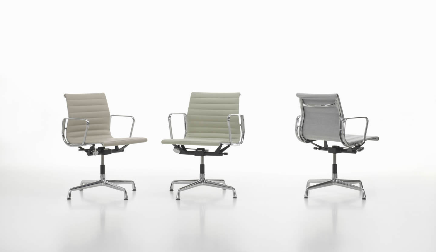 Aluminium Chair EA 132