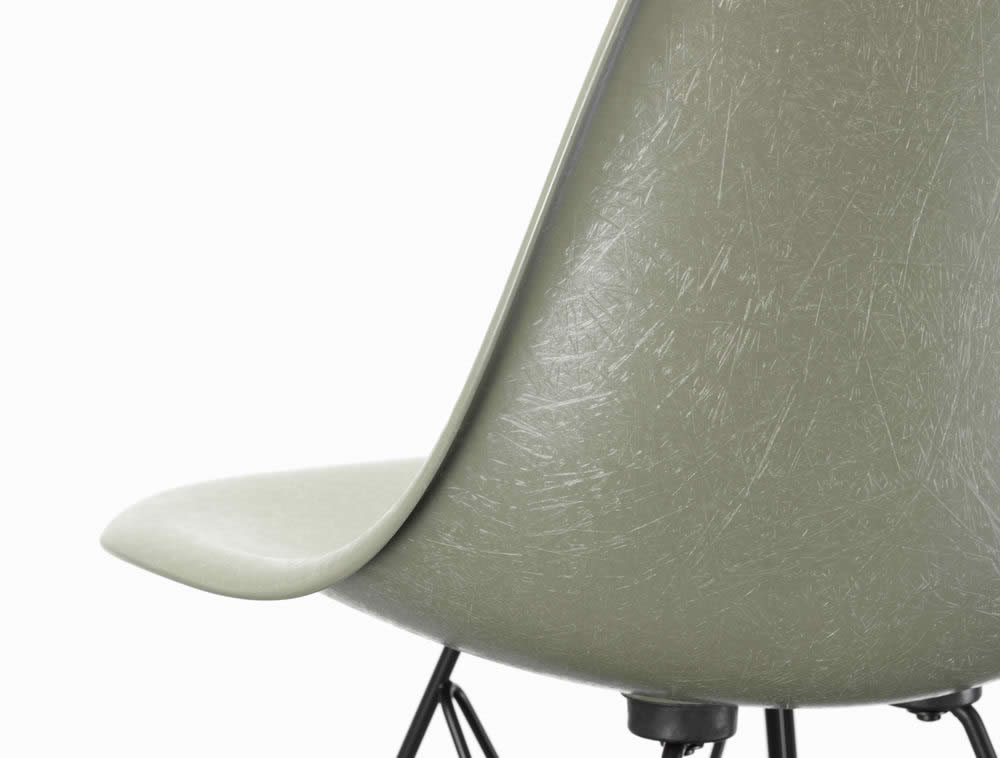 Eames Fiberglass Chair DSX