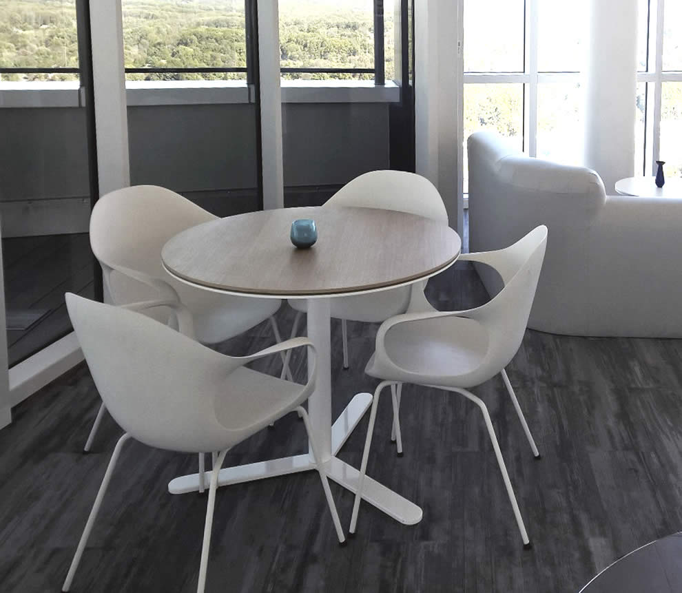 Elephant Stuhl vierbeinig