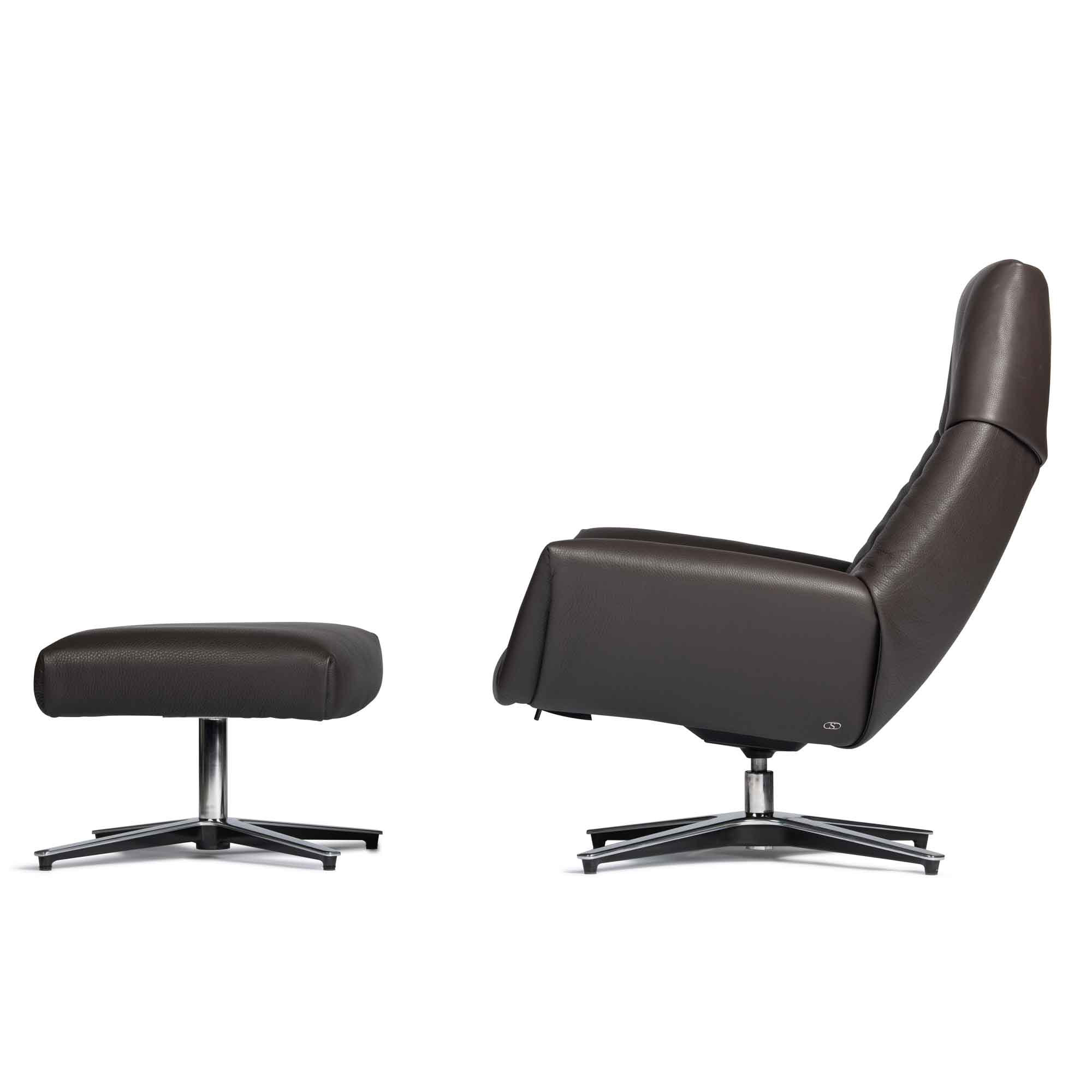 Sessel DS-149/11 mit Hocker DS-149/05 de Sede Ansicht von der Seite