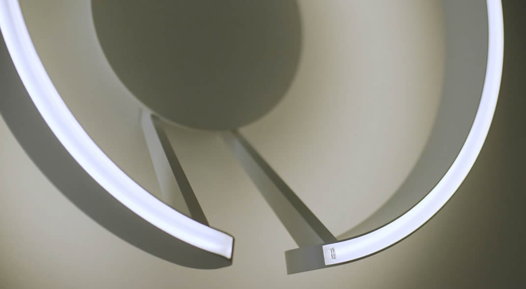 Mito aura LED Deckenleuchte / Wandleuchte