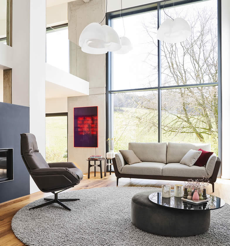 Daron Sessel mit Hocker Nubukleder Java vulcano