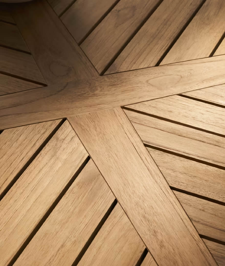 E022 Embrace Outdoor Dining Table