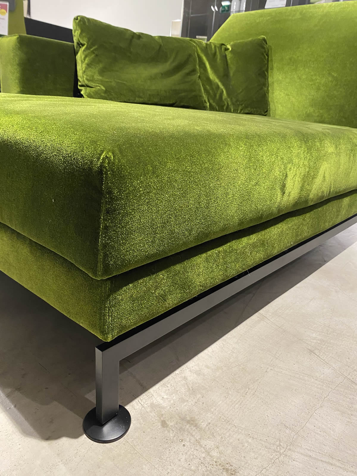 Longchair Moule Small 18856 Ausstellungsstück