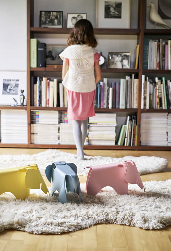 Eames Elephant klein