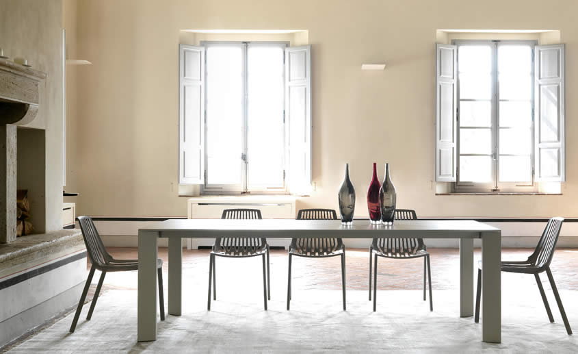 Grande Arche Gartentisch