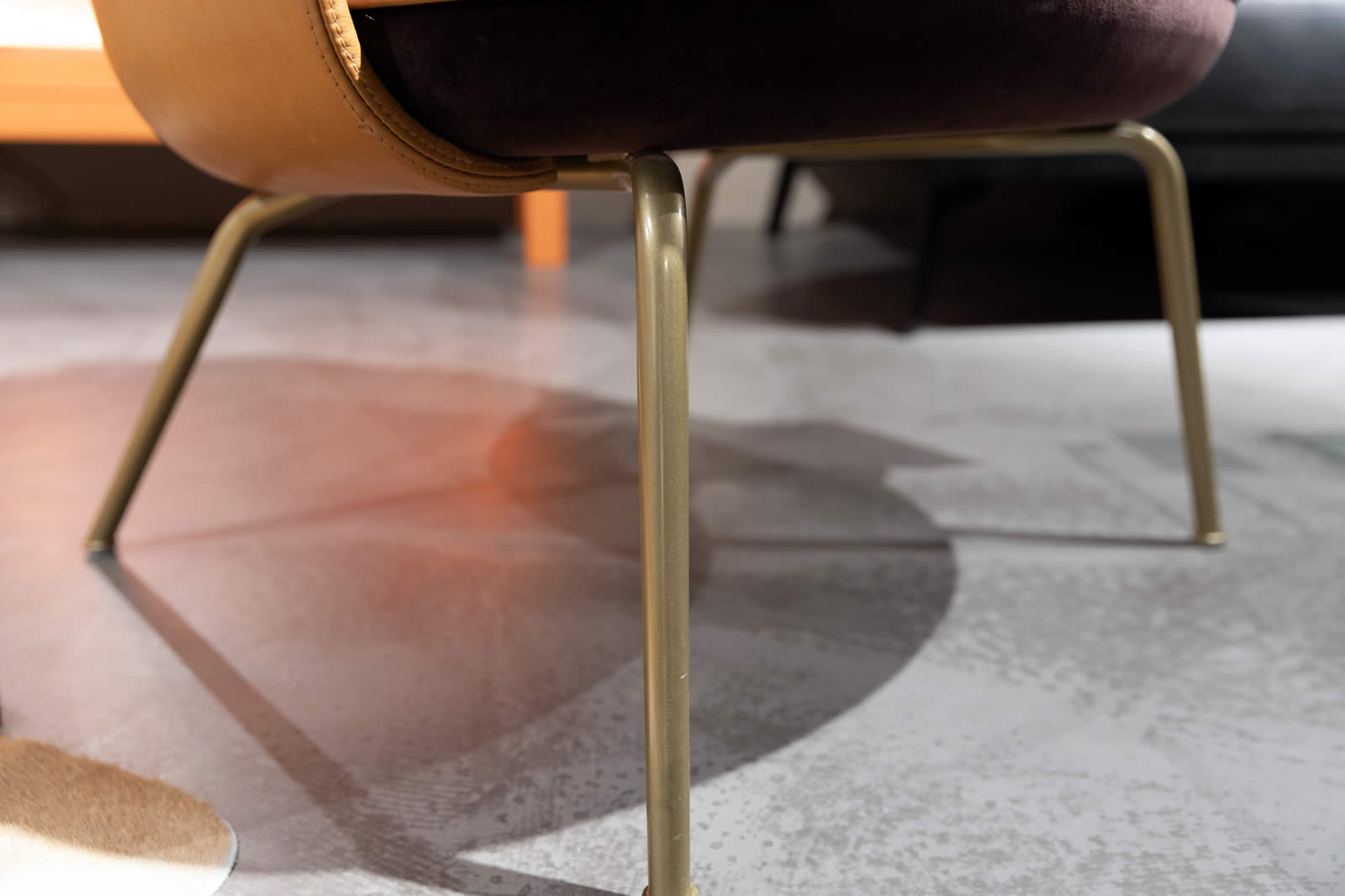 Sessel Merwyn mit Armteilschale Ausstellungsstück