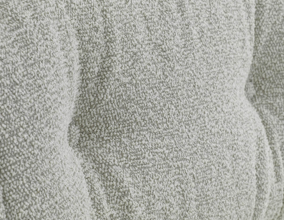 Eames Lounge Chair mit Ottoman Nussbaum weiss Stoff Nubia