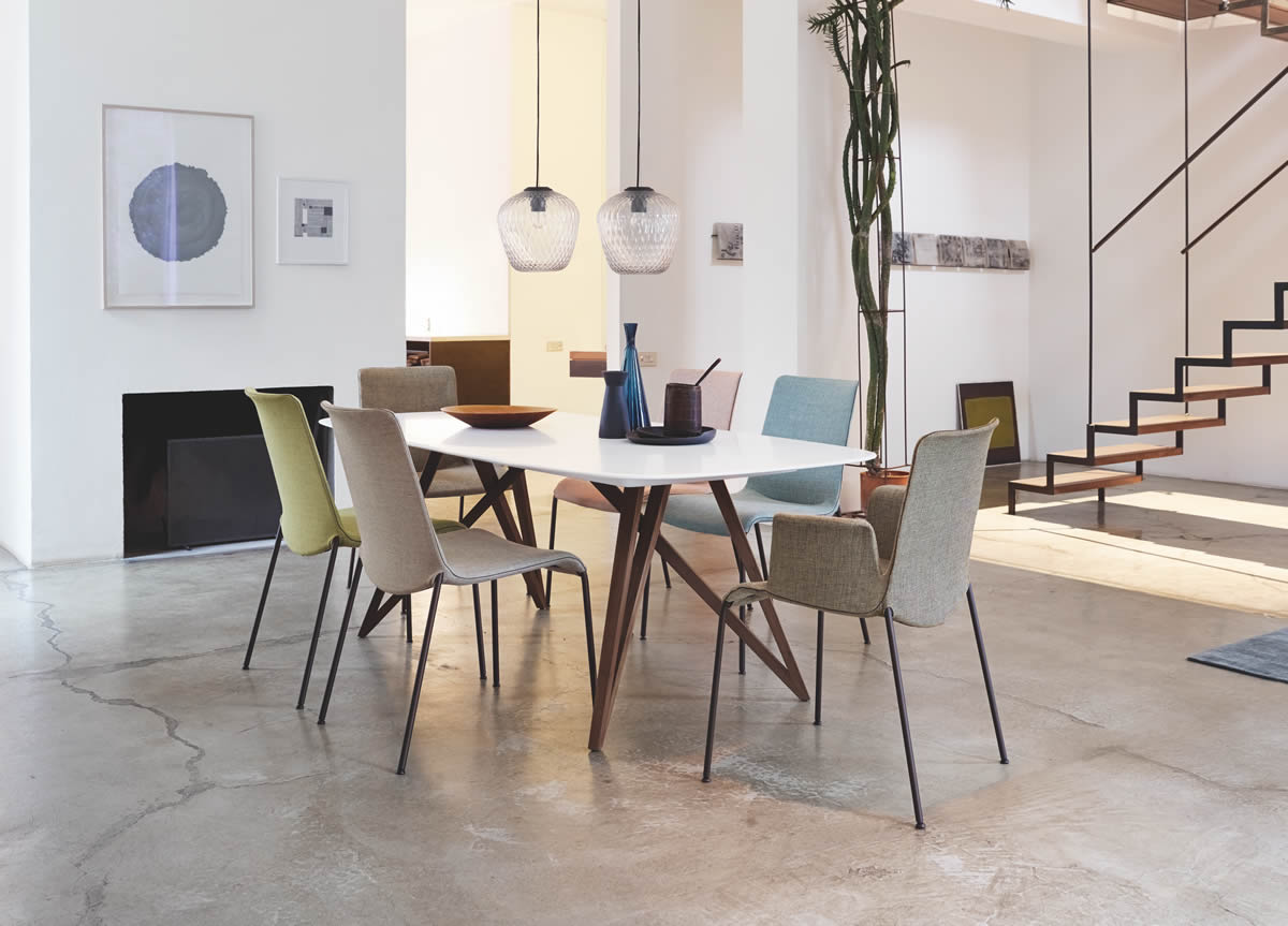 Stuhl Liz im Stoffbezug