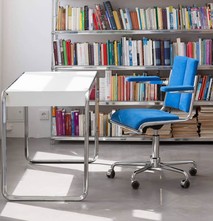 K2D Oblique Schreibtisch