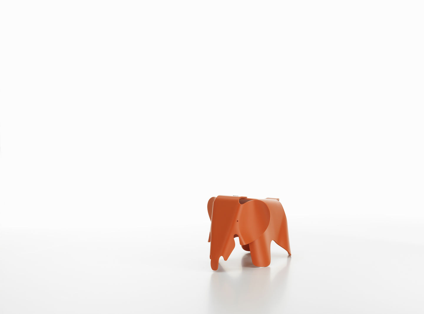 Eames Elephant RE