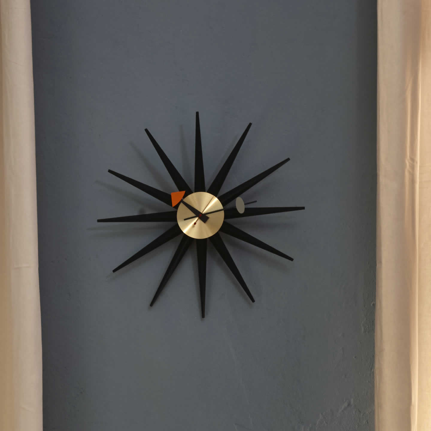 Sunburst Clock Black Collection
