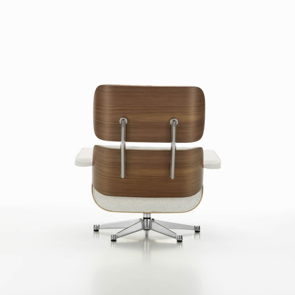 Eames Lounge Chair mit Ottoman Nussbaum weiss Stoff Nubia