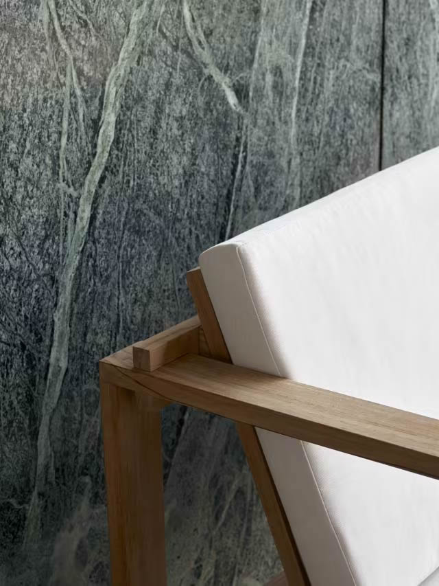 BK12 Outdoor Lounge Sofa