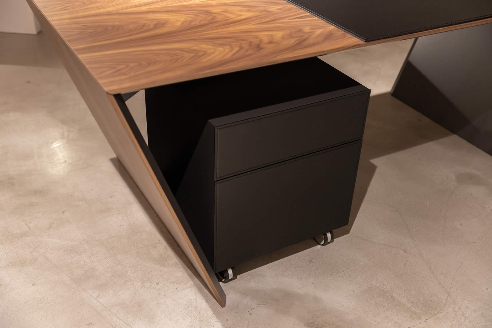 Schreibtisch Vega Ausstellungsstück