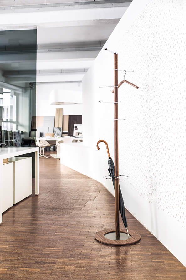 Pivot Garderobenständer