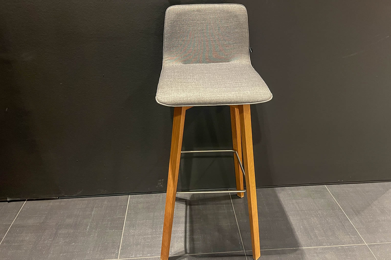 Barhocker Maverick 8117 Ausstellungsstück