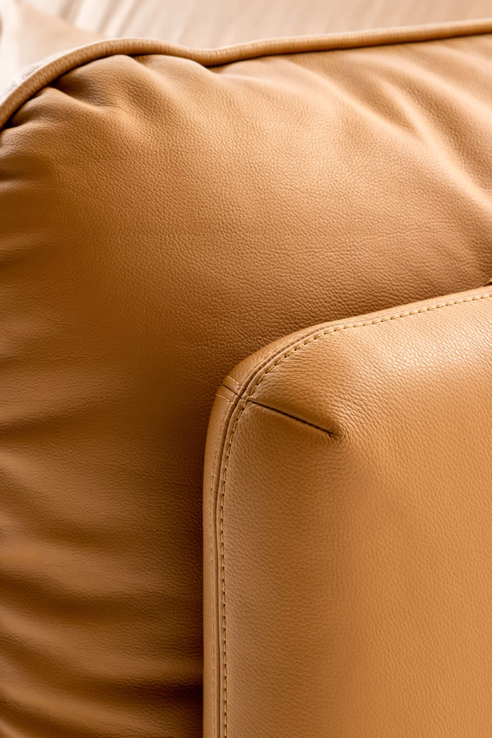 Lunetta Sofa