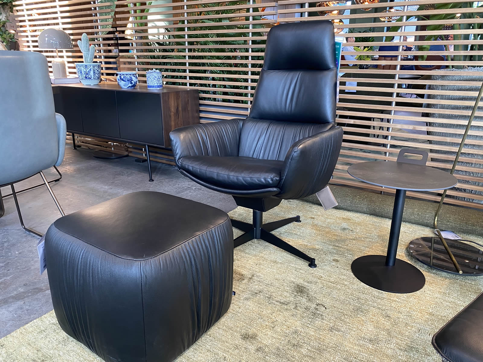 Armlehnensessel und Hocker Faye Casual 17340-17341 Ausstellungsstück