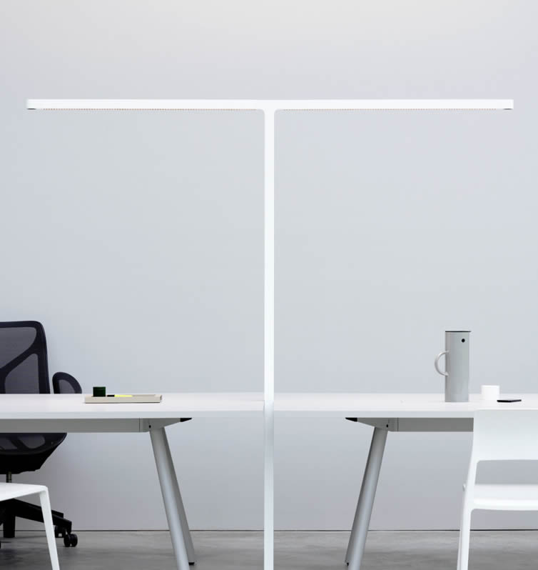 TEAM COWORK Stehleuchte