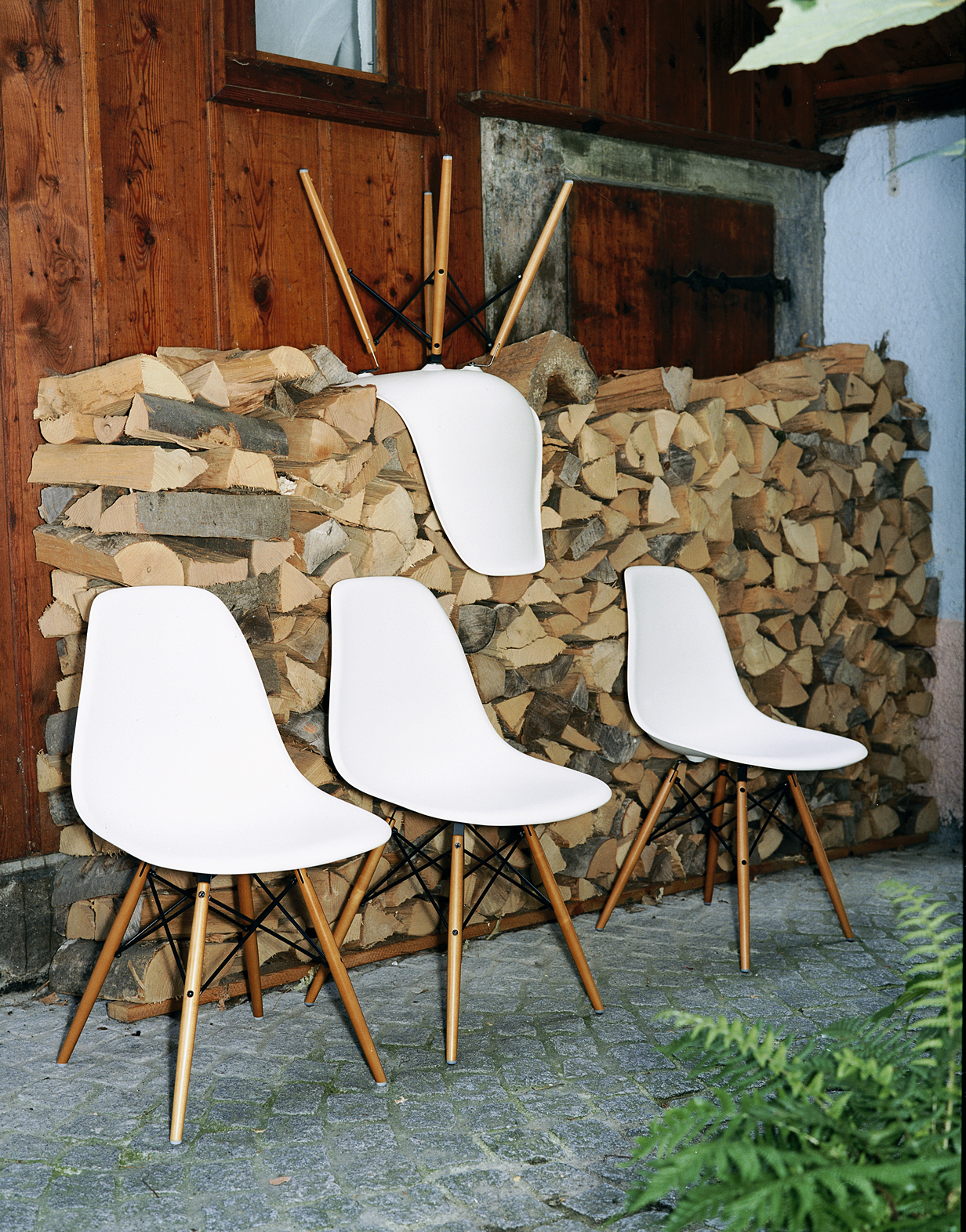 Eames Plastic Side Chair DSW neue Farben