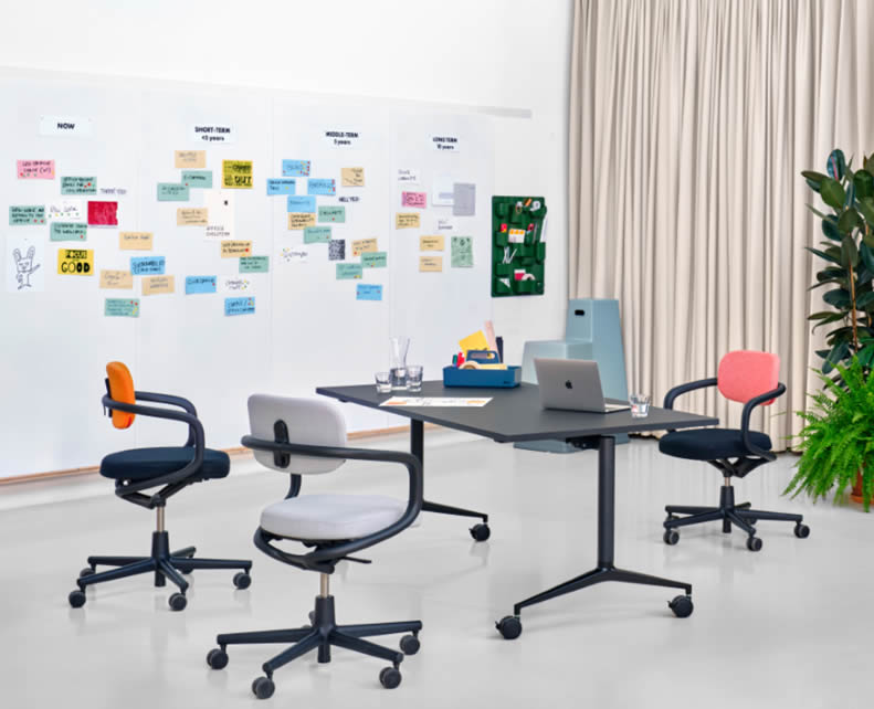 MedaMorph Schreibtisch